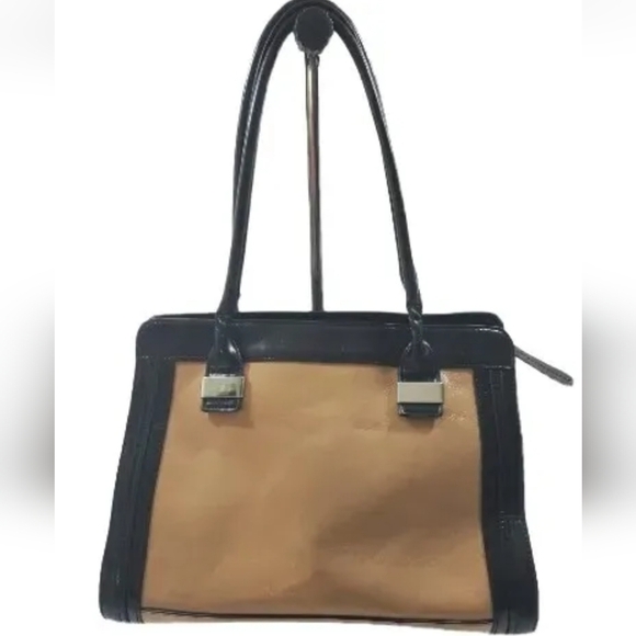 Giani Bernini Two-Tone Glazed Tote Hand Bag Leather Purse. - Picture 6 of 13